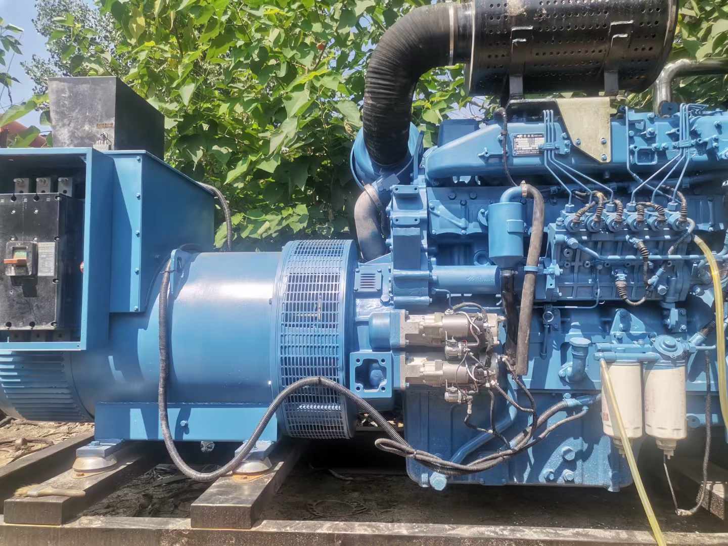 罗庄详细说明降低 800kW 柴油发电机输出电流波动的方法